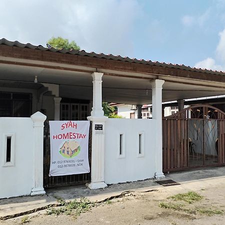 Syah Homestay Dungun Esterno foto