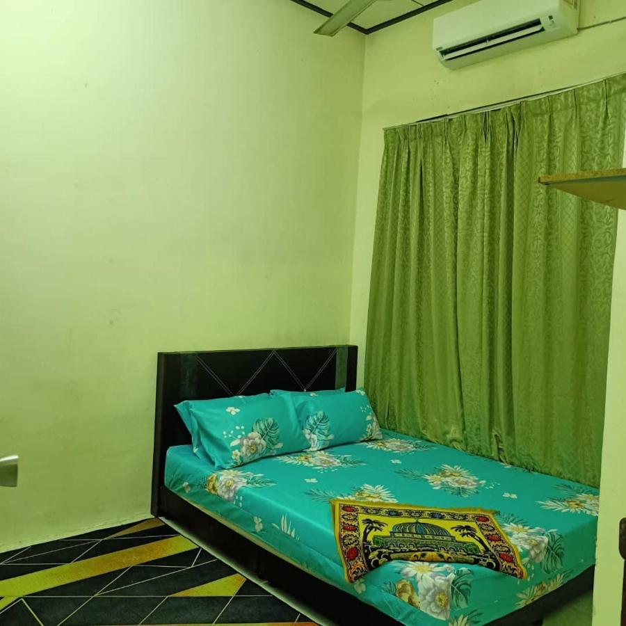 Syah Homestay Dungun Esterno foto