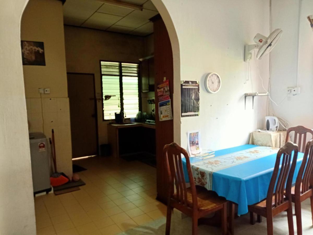 Syah Homestay Dungun Esterno foto